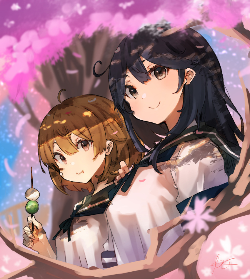 2girls ahoge black_hair brown_eyes cherry_blossoms closed_mouth dango eating food green_sailor_collar hair_between_eyes highres holding holding_food kantai_collection light_brown_hair long_hair multiple_girls oboro_(kancolle) petals sailor_collar school_uniform serafuku short_sleeves smile sunday_aki ushio_(kancolle) wagashi