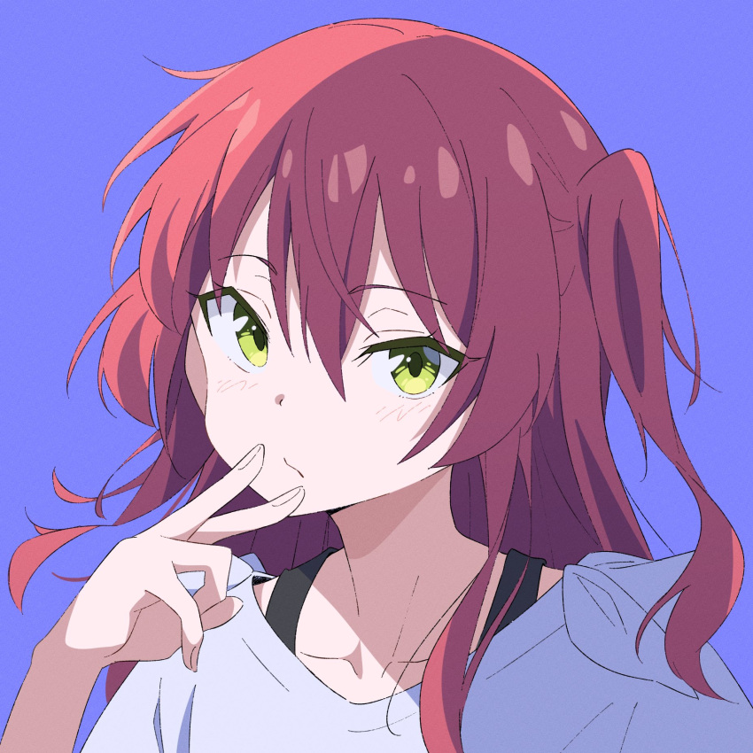 1girl bocchi_the_rock! eito12 green_eyes hair_between_eyes highres kita_ikuyo long_hair one_side_up purple_background redhead shirt simple_background solo v white_shirt