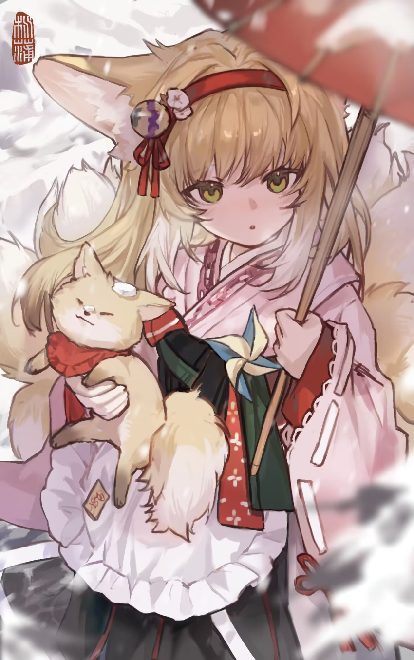 1girl animal animal_ear_fluff animal_ears apron arknights bell black_hakama blonde_hair fox fox_ears frilled_apron frills from_above green_eyes hair_bell hair_ornament hairband hakama hakama_skirt highres holding holding_animal holding_umbrella japanese_clothes kimono kitsune kyuubi multiple_tails official_alternate_costume oil-paper_umbrella parted_lips pink_kimono pinwheel red_hairband red_umbrella skirt solo standing suzuran_(arknights) suzuran_(yukibare)_(arknights) tail umbrella waist_apron white_apron yipingtaopuzi
