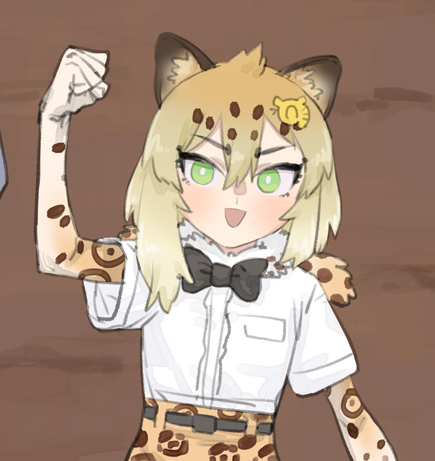 1girl animal_ears belt black_belt black_bow black_bowtie blonde_hair bow bowtie breast_pocket bright_pupils center_frills cosplay derivative_work elbow_gloves frills fur_collar gloves gradient_hair green_eyes hair_ornament highres jaguar_(kemono_friends) jaguar_(kemono_friends)_(cosplay) jaguar_ears jaguar_girl jaguar_print kemono_friends leaning_to_the_side matangom matangomu-chan medium_hair multicolored_hair open_mouth original parody pocket print_gloves print_skirt raised_fist shirt short_sleeves skirt smile solo upper_body v-shaped_eyebrows white_pupils white_shirt