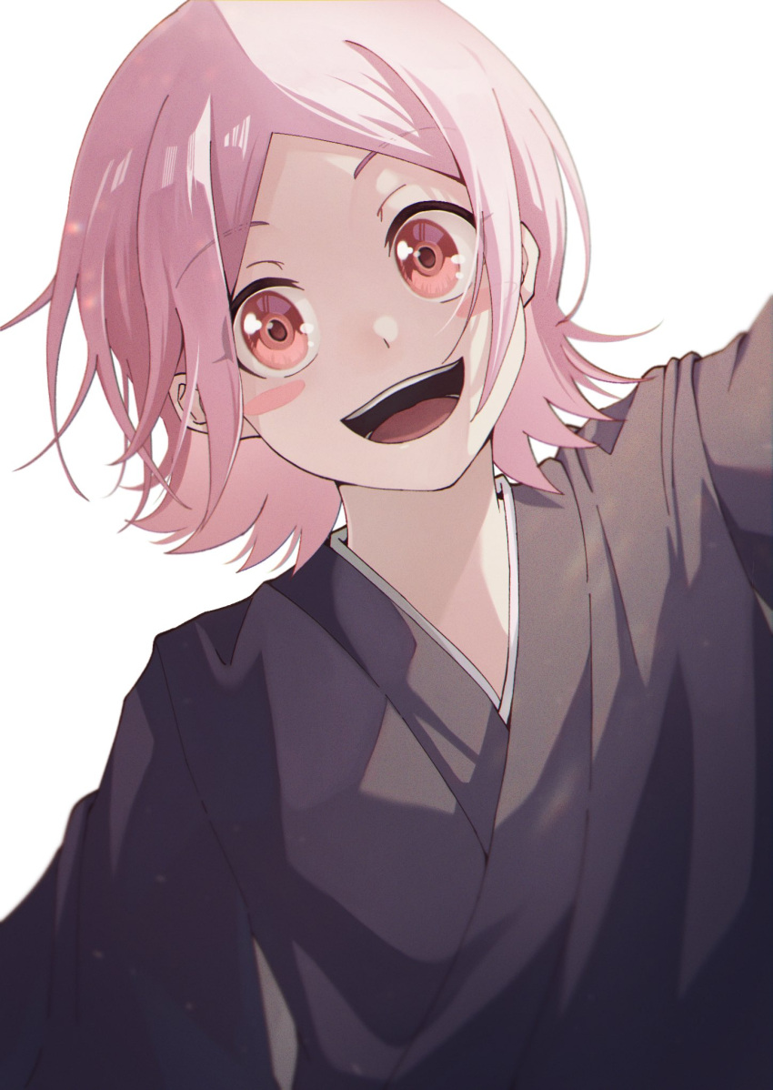 1girl :d black_kimono bleach blush_stickers commentary_request highres japanese_clothes kimono kusajishi_yachiru looking_at_viewer parted_bangs pink_hair red_eyes simple_background smile solo sumire_1046 upper_body white_background