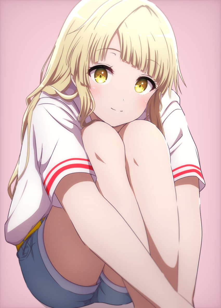 1girl bang_dream! blonde_hair gradient_background highres hugging_own_legs light_smile long_hair looking_at_viewer noshimurin short_shorts shorts sitting solo thighs tsurumaki_kokoro yellow_eyes