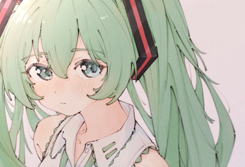 1girl aqua_eyes armpit_crease bare_shoulders blurry blush close-up closed_mouth collarbone depth_of_field film_grain green_hair grey_background hair_between_eyes hair_ornament hatsune_miku highres long_hair looking_at_viewer muted_color nasuna_(hotjiji_0371) nose_blush portrait sidelighting sleeveless solo twintails vocaloid wing_collar