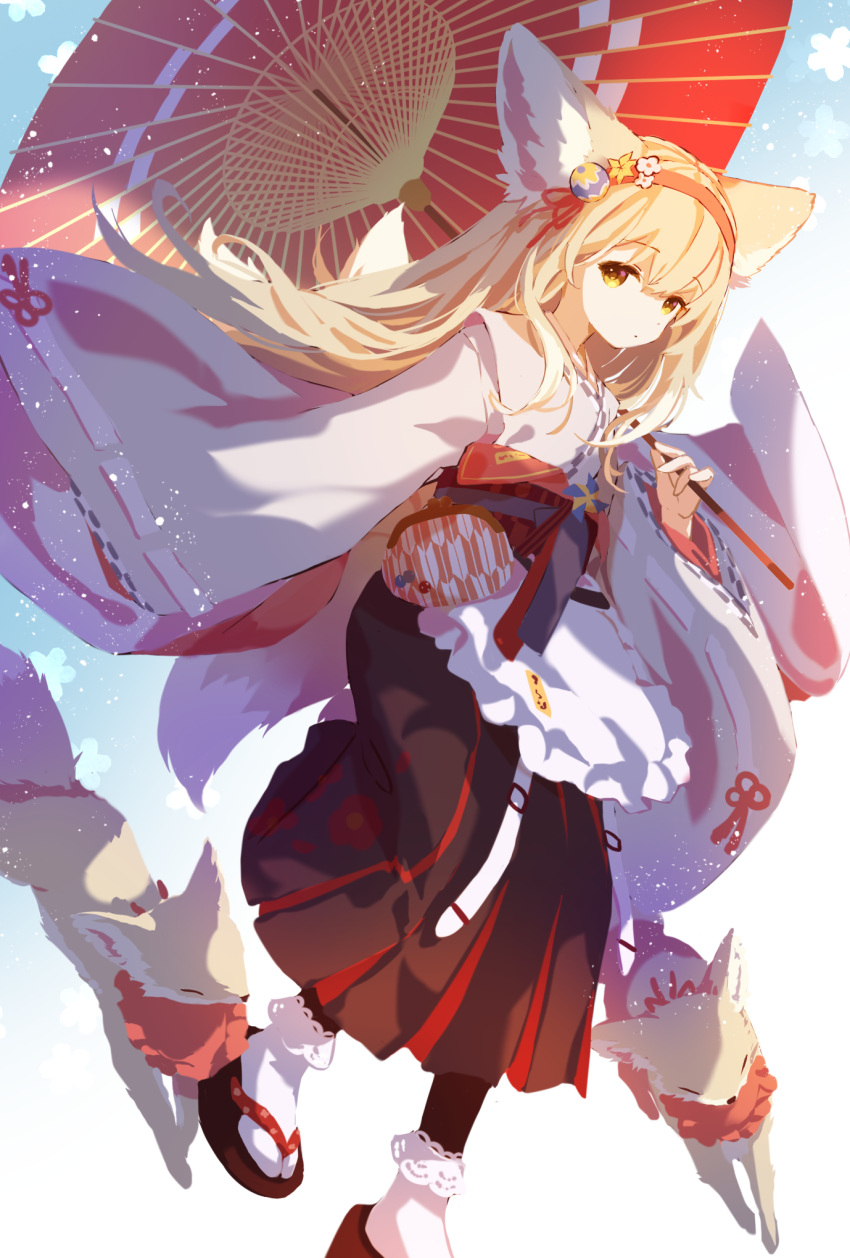 1girl animal_ear_fluff animal_ears apron arknights black_hakama blonde_hair bobby_socks coin_purse commentary cy_fros dot_mouth floral_print flower foot_out_of_frame fox fox_ears fox_girl fox_tail frilled_apron frills hair_flower hair_ornament hairband hakama hakama_skirt highres holding holding_umbrella japanese_clothes kimono long_hair long_sleeves looking_at_viewer obi official_alternate_costume oil-paper_umbrella okobo pinwheel pleated_skirt red_hairband red_umbrella sandals sash skirt socks solo suzuran_(arknights) suzuran_(yukibare)_(arknights) tabi tail umbrella waist_apron white_apron white_socks wide_sleeves yagasuri yellow_eyes