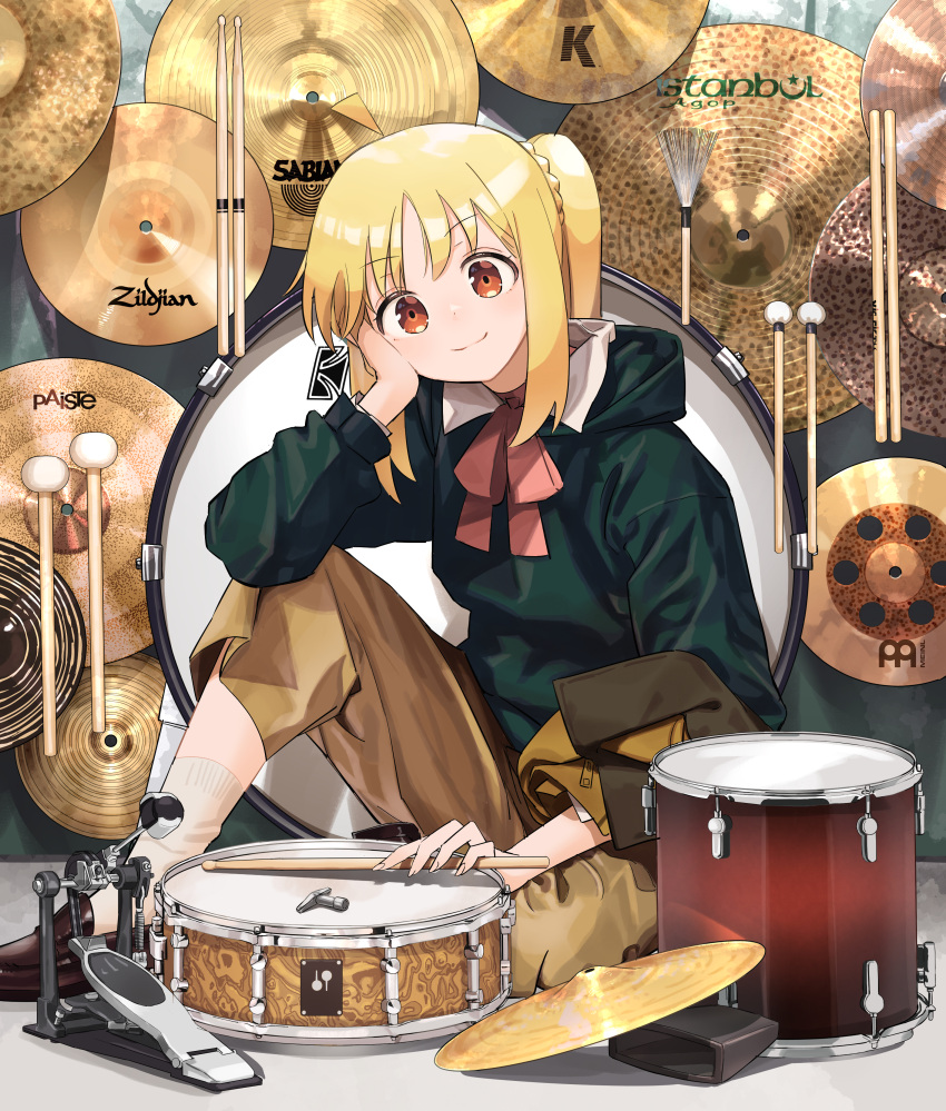 1girl absurdres arm_support bocchi_the_rock! bow commentary_request cymbals drum drumsticks head_tilt highres holding holding_drumsticks hood hoodie ijichi_nijika instrument long_hair oshiri_seijin red_bow side_ponytail sidelocks sitting smile solo yellow_eyes