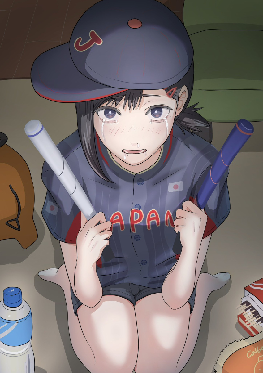 1girl baseball_jersey black_hair bottle chainsaw_man crying crying_with_eyes_open food frown hair_ornament hairclip higashiyama_kobeni highres japan looking_at_viewer open_mouth pochita_(chainsaw_man) pocky ron_jin_(longines_csm) seiza short_hair short_ponytail side_ponytail single_sidelock sitting solo_focus tears water_bottle