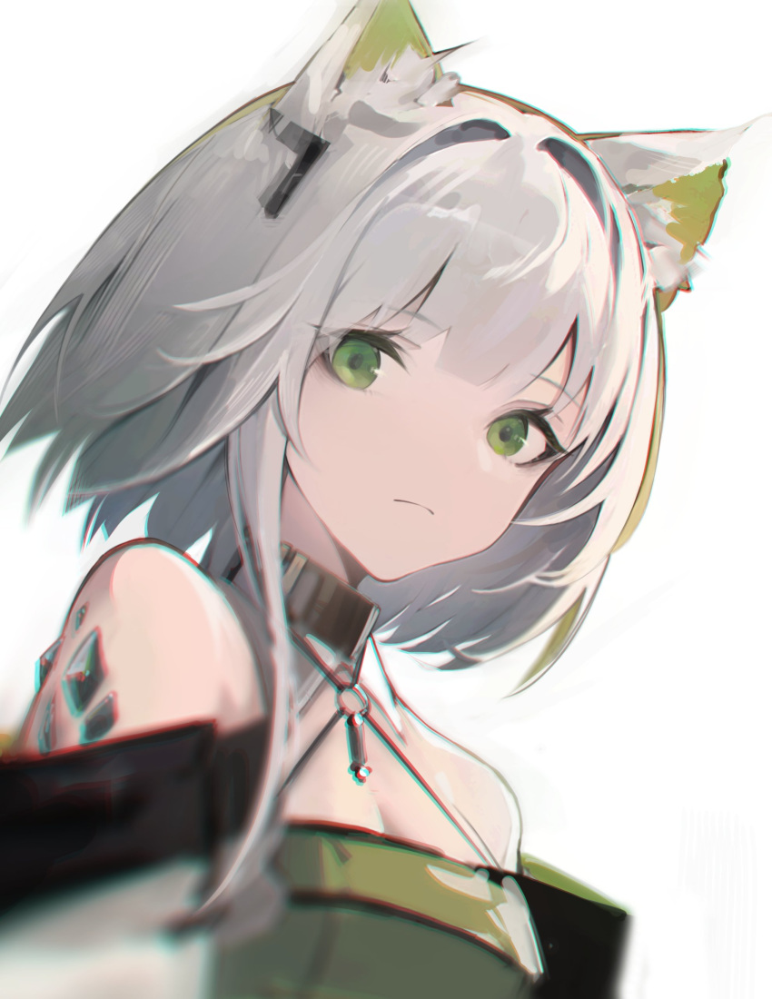 1girl absurdres animal_ear_fluff animal_ears arknights bare_shoulders black_choker blurry cat_ears cat_girl choker closed_mouth dress expressionless green_dress green_eyes green_hair grey_hair highres kal'tsit_(arknights) looking_at_viewer medium_hair migata multicolored_hair off-shoulder_dress off-shoulder_jacket off_shoulder oripathy_lesion_(arknights) short_hair simple_background solo upper_body white_background