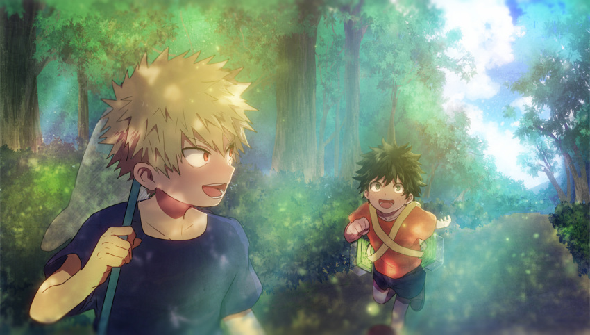 2boys :d aged_down bakugou_katsuki black_shorts blonde_hair bloom blue_shirt blue_sky boku_no_hero_academia box bush butterfly_net clenched_hand clouds cloudy_sky collarbone container dappled_sunlight day foliage forest freckles green_eyes green_hair hair_between_eyes hand_net hand_up hands_up happy holding holding_butterfly_net light looking_at_another looking_back male_child male_focus midoriya_izuku moidamoimoi multiple_boys nature open_mouth orange_shirt red_eyes road running sanpaku shirt short_hair short_sleeves shorts shoulder_strap sky smile spiky_hair sunlight tree turning_head v-shaped_eyebrows vanishing_point