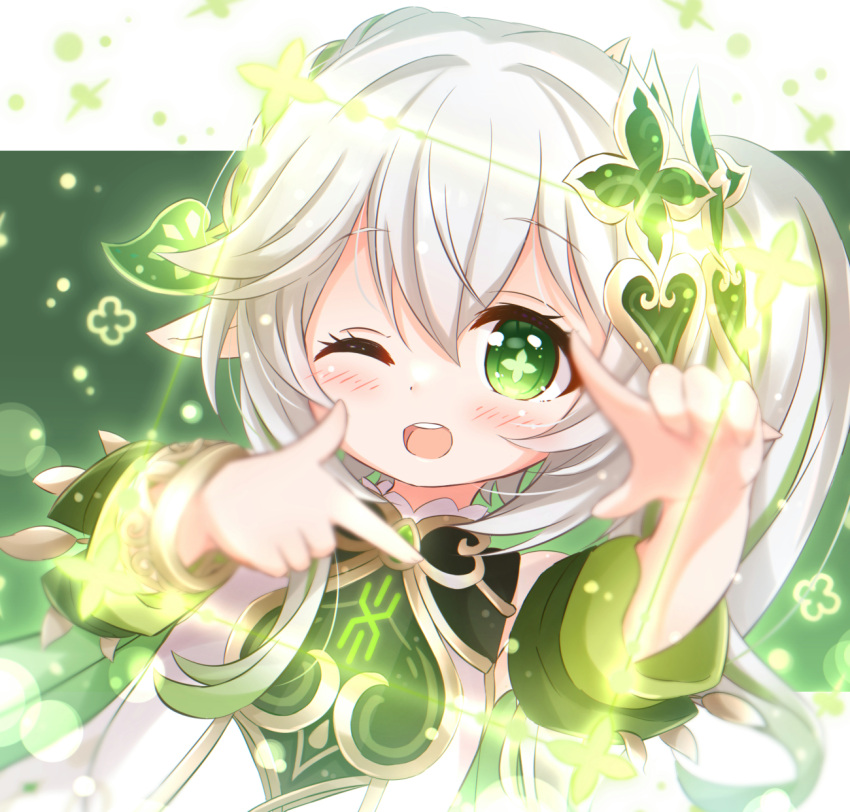 1girl araki495 blush commentary_request cross-shaped_pupils crossed_bangs dress genshin_impact gold_trim green_eyes green_sleeves green_theme hair_between_eyes hair_ornament highres leaf_hair_ornament long_hair nahida_(genshin_impact) one_eye_closed open_mouth pointy_ears side_ponytail solo symbol-shaped_pupils teeth upper_body upper_teeth_only white_dress white_hair