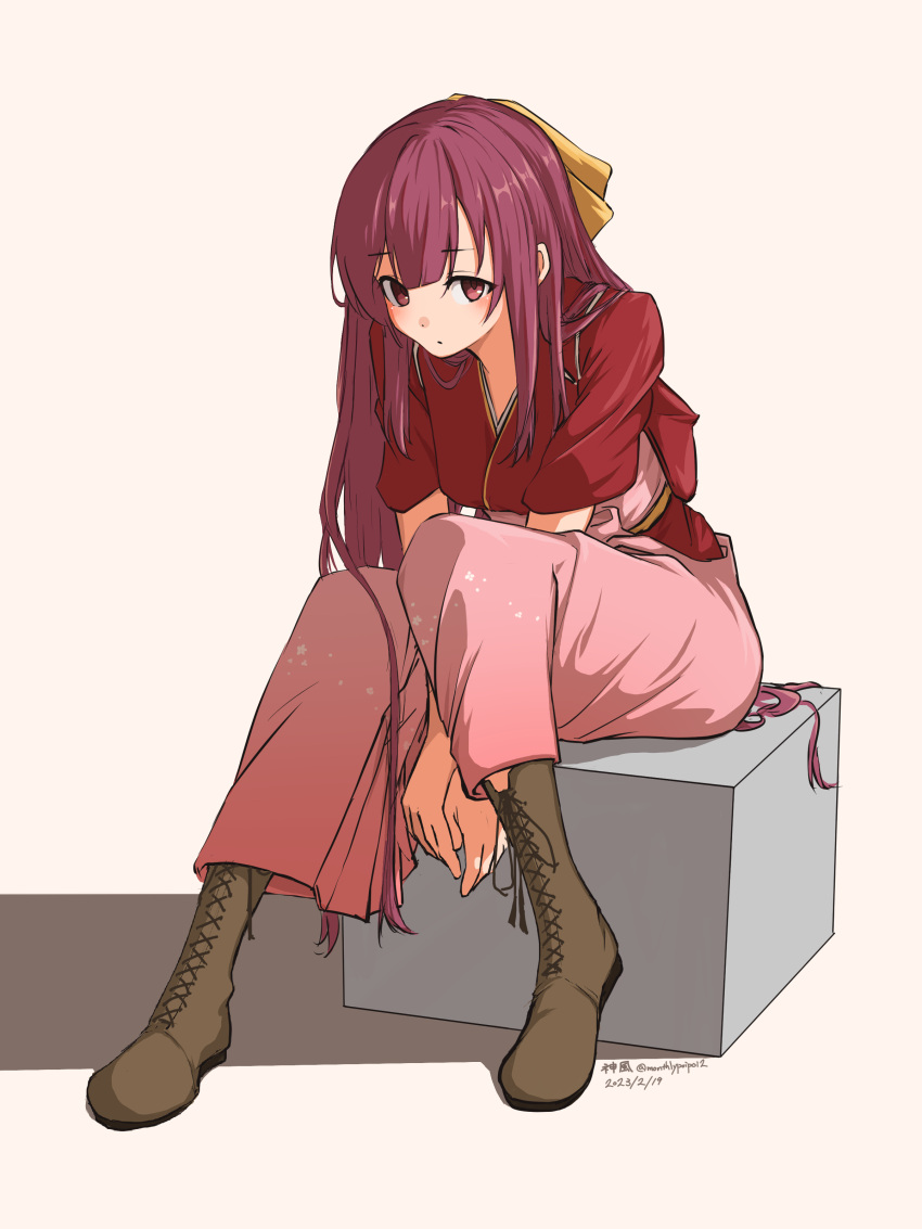1girl absurdres boots bow brown_footwear cross-laced_footwear dated hair_bow hakama hakama_skirt highres hip_vent japanese_clothes kamikaze_(kancolle) kantai_collection kimono lace-up_boots long_hair meiji_schoolgirl_uniform pink_hakama purple_hair red_kimono shadow sitting skirt solo umibudou very_long_hair violet_eyes yellow_bow