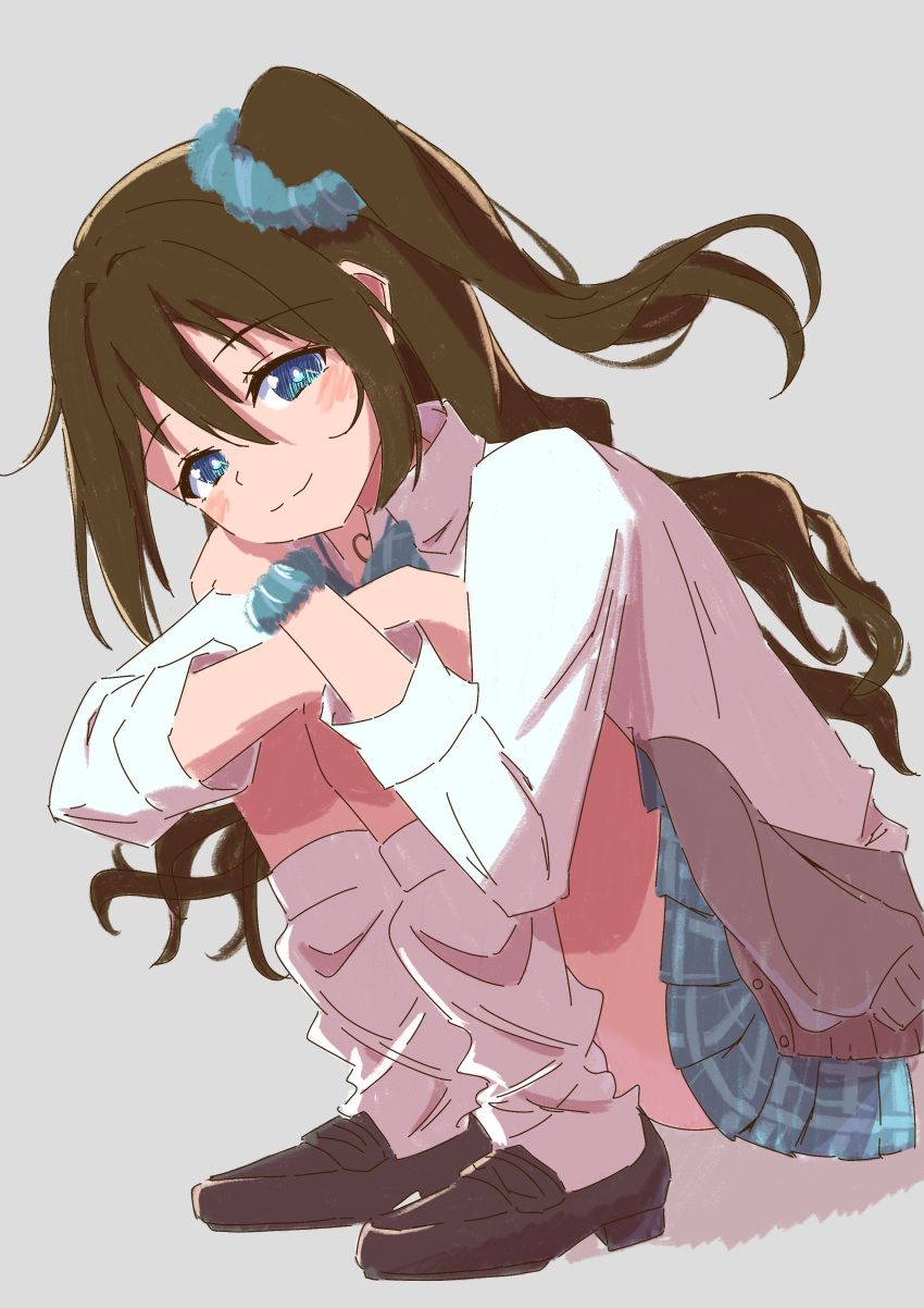 1girl absurdres black_shoes blue_bow blue_bowtie blue_eyes blue_scrunchie blue_skirt blush bow bowtie brown_hair closed_mouth collared_shirt commentary full_body grey_background gyaru gyarugasaki hair_ornament hair_scrunchie highres kogal loafers long_sleeves looking_at_viewer loose_socks love_live! love_live!_nijigasaki_high_school_idol_club miniskirt misoshiru._(hss_llnl) one_side_up osaka_shizuku plaid_bow plaid_bowtie plaid_clothes plaid_skirt pleated_skirt scrunchie shirt shoes simple_background skirt smile socks solo split_mouth squatting white_shirt white_socks wrist_scrunchie