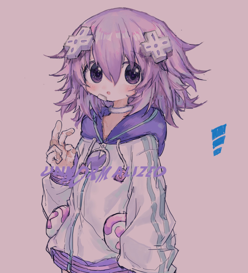 1girl bandaid bandaid_on_hand blush d-pad d-pad_hair_ornament drawstring hair_between_eyes hair_ornament highres hood hood_down hooded_jacket hooded_track_jacket jacket long_sleeves looking_at_viewer medium_hair neptune_(neptune_series) neptune_(series) parted_lips purple_hair reitoubeef simple_background solo track_jacket upper_body v violet_eyes white_jacket