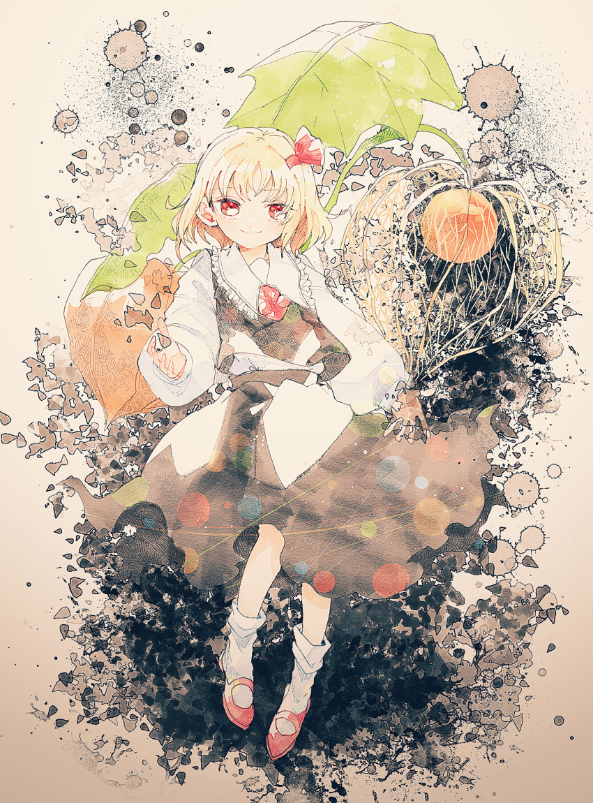 1girl ascot black_skirt black_vest blonde_hair bob_cut closed_mouth darkness food frilled_shirt_collar frills fruit fruit_background full_body hair_ribbon hand_up highres itomugi-kun leaf lens_flare long_sleeves looking_at_viewer mary_janes medium_skirt muted_color open_hand puffy_long_sleeves puffy_sleeves red_ascot red_eyes red_footwear red_ribbon ribbon rumia shirt shirt_tucked_in shoes short_hair skirt skirt_set socks solo standing tan_background touhou vest white_shirt white_socks wing_collar
