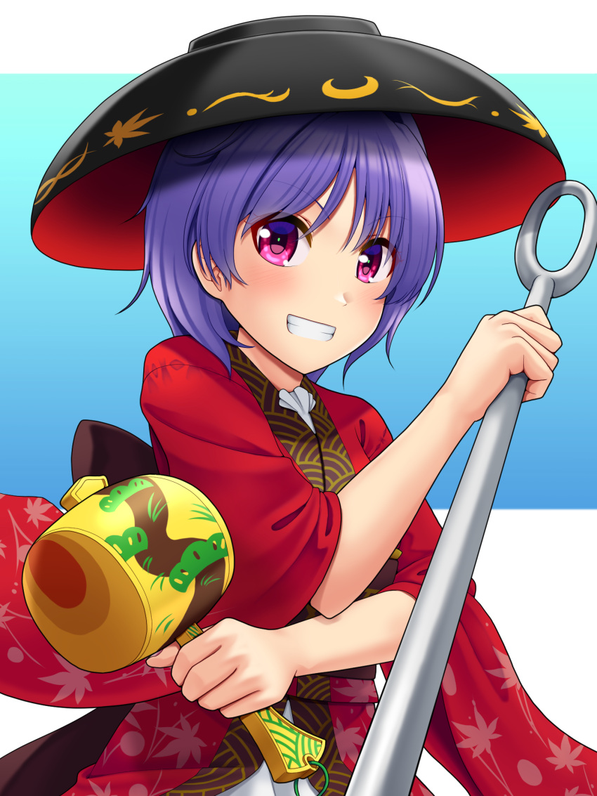 1girl blue_background blush bowl bowl_hat breasts dual_wielding grin hand_up hat highres holding japanese_clothes kimono looking_at_viewer miracle_mallet needle purple_hair red_kimono sewing_needle short_hair simple_background sleeves_past_elbows small_breasts smile solo sukuna_shinmyoumaru tatsu_toyoyo teeth touhou v-shaped_eyebrows violet_eyes