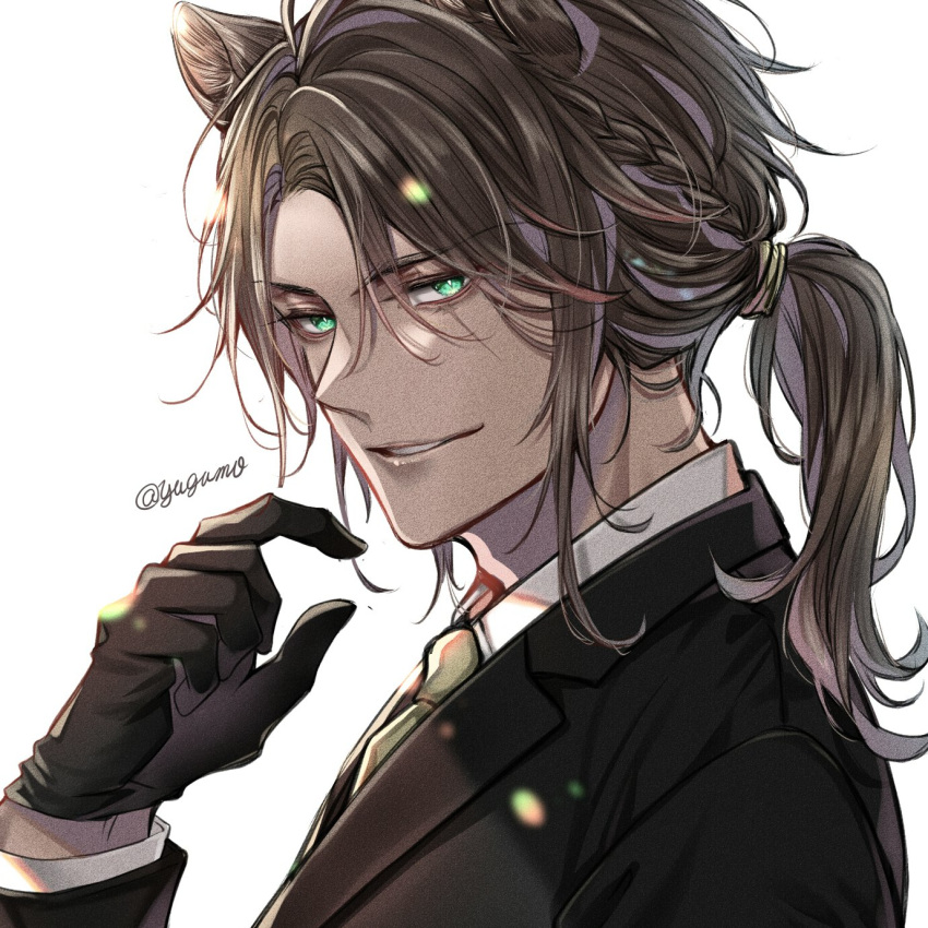 1boy animal_ears black_gloves black_jacket braid brown_hair collared_shirt dark-skinned_male dark_skin formal from_side gloves green_eyes highres jacket leona_kingscholar lion_ears long_hair looking_at_viewer low_ponytail male_focus necktie shirt simple_background smile solo suit twisted_wonderland twitter_username white_background white_shirt yugumotwst