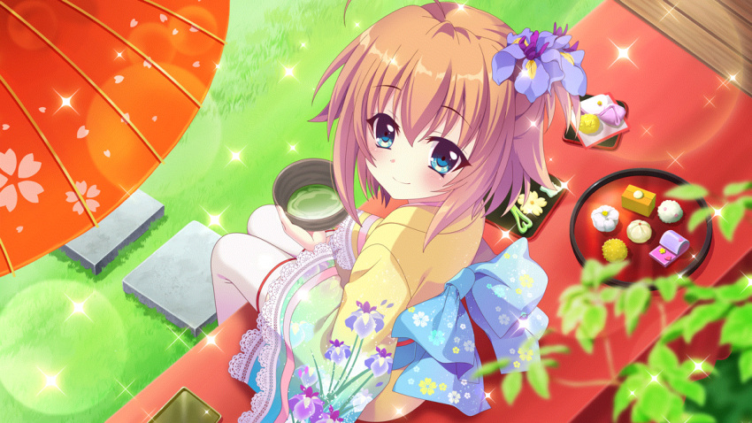 1girl ahoge blue_eyes blue_flower blue_sash brown_hair cup dot_nose film_grain floral_print flower food from_above from_behind furisode game_cg grass green_tea hair_flower hair_ornament holding holding_cup izumi_tsubasu japanese_clothes kimono lace_trim lens_flare looking_at_viewer non-web_source official_art oil-paper_umbrella on_bench re:stage! red_umbrella sash shikimiya_mana short_hair sitting smile solo sparkle tea thigh-highs umbrella wagashi white_thighhighs white_trim yellow_kimono