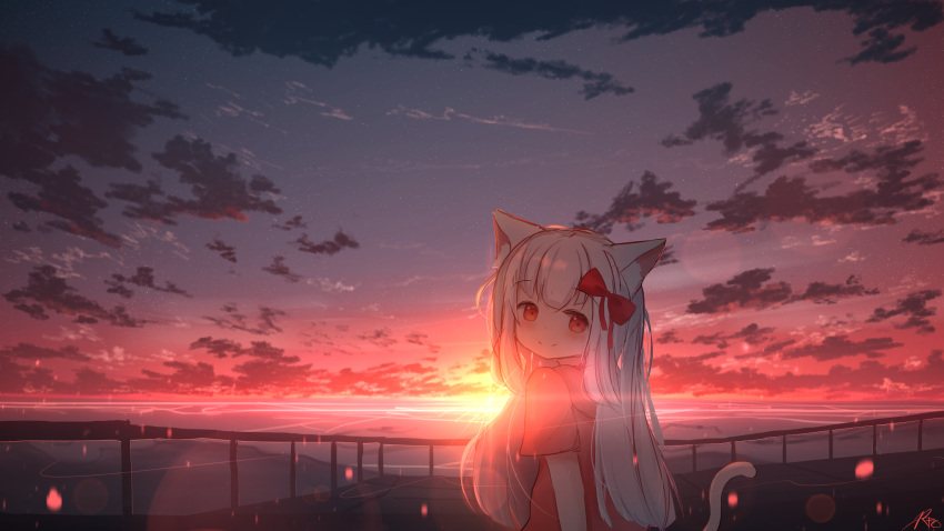 1girl animal_ears bow bridge cat_ears cat_girl cat_tail chinese_commentary closed_mouth clouds commentary_request gradient_sky hair_bow highres horizon light_particles long_hair looking_at_viewer ocean original outdoors red_bow red_eyes rune_xiao scenery short_sleeves signature sky smile solo sunset tail upper_body white_hair