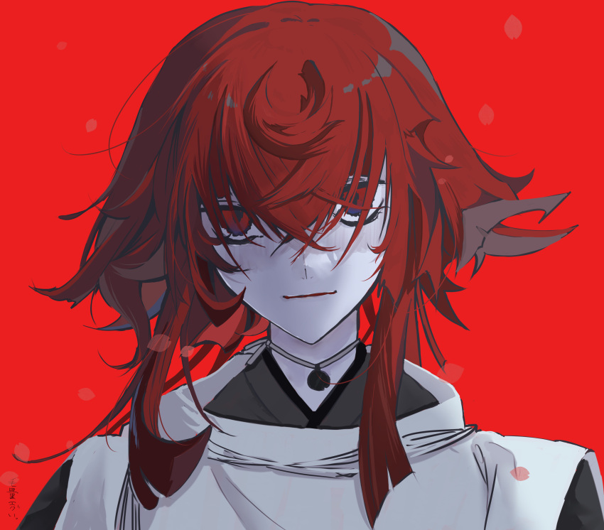 1boy absurdres close-up closed_mouth hair_strand highres japanese_clothes long_bangs looking_at_viewer male_focus medium_hair messy_hair nukemaru_(touken_ranbu) og3_gg red_background red_eyes redhead sidelocks smile solo touken_ranbu upper_body