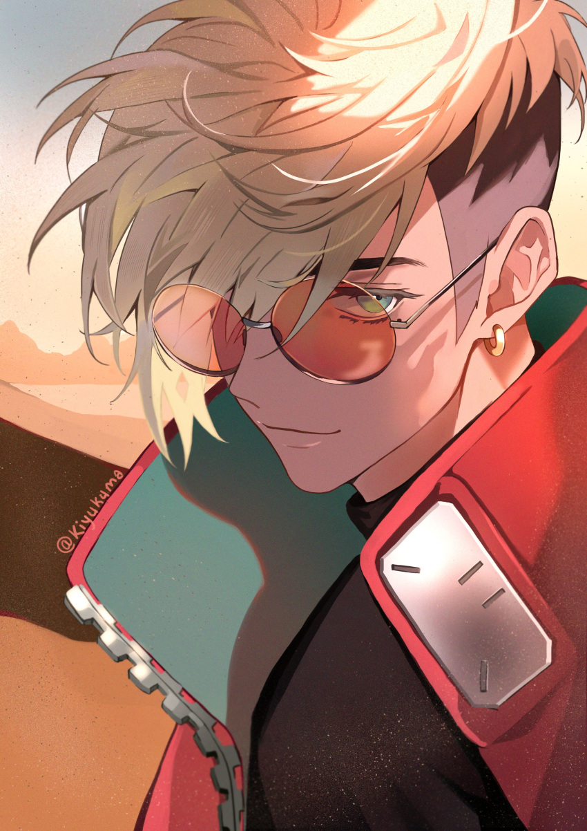 1boy absurdres artist_name black_shirt blonde_hair blue_eyes closed_mouth coat collared_coat commentary day earrings english_commentary eyelashes glasses gradient_sky hair_over_one_eye high_collar highres jewelry kiyukumaa looking_at_viewer looking_to_the_side male_focus mole mole_under_eye one_eye_covered open_clothes open_coat orange-tinted_eyewear outdoors red_coat round_eyewear shirt short_hair sky smile solo tinted_eyewear trigun trigun_stampede turtleneck twitter_username undercut upper_body vash_the_stampede zipper