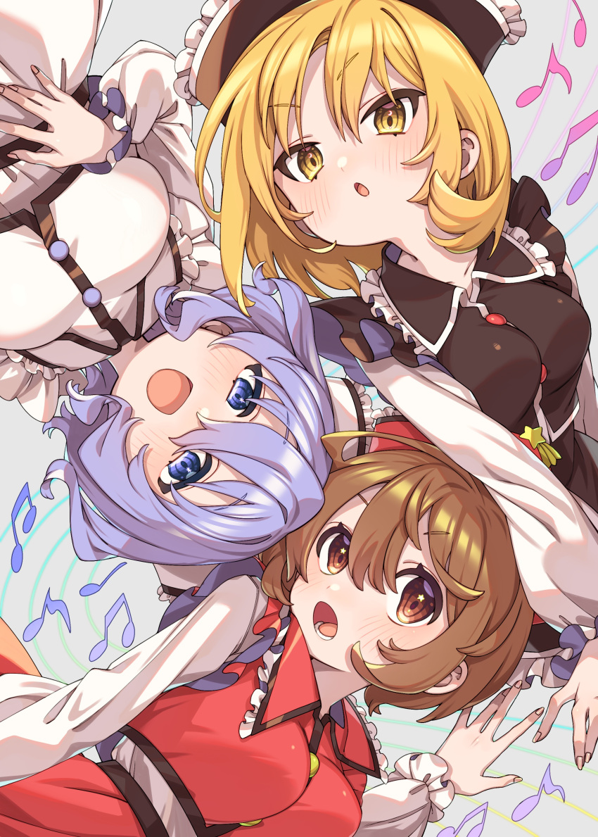 3girls absurdres black_headwear blonde_hair blue_eyes breasts brown_eyes brown_hair commentary e_sdss frilled_hairband frills grey_background hairband hat_ornament highres long_sleeves looking_at_viewer lunasa_prismriver lyrica_prismriver medium_breasts merlin_prismriver multiple_girls musical_note open_mouth purple_hair red_headwear short_hair siblings sisters star_(symbol) star_hat_ornament touhou upper_body white_headwear yellow_eyes
