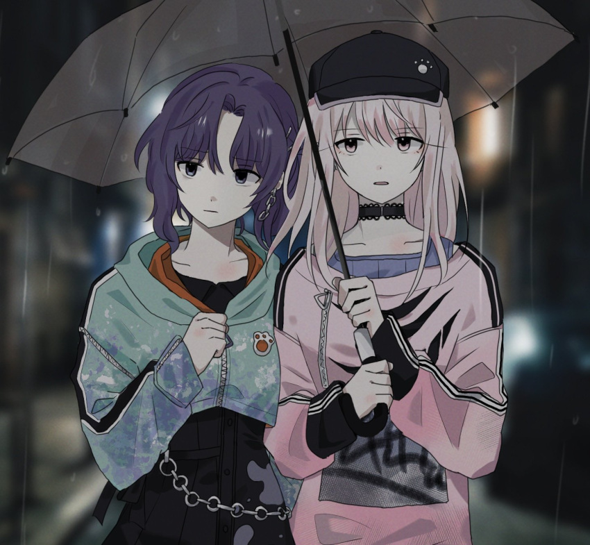 1girl 1other akiyama_mizuki asahina_mafuyu baseball_cap choker clenched_hand earrings hair_down hat highres holding holding_umbrella jacket jewelry long_sleeves official_alternate_costume official_alternate_hairstyle ota07874943 paw_print pink_eyes pink_hair project_sekai purple_hair shared_umbrella single_earring transparent transparent_umbrella umbrella violet_eyes zipper