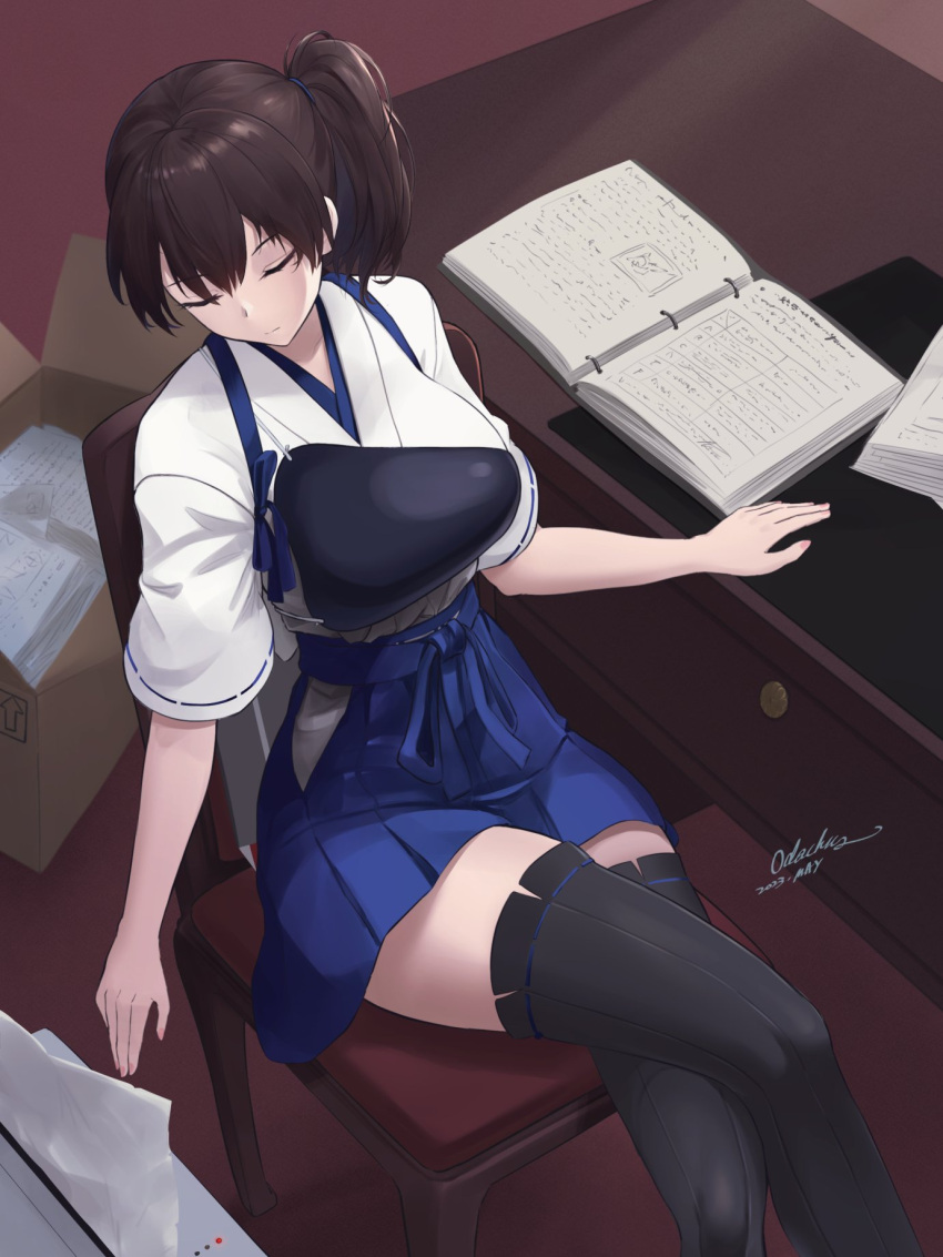 1girl black_thighhighs blue_hakama book box breasts brown_hair cardboard_box closed_eyes commentary_request crossed_legs dated hair_between_eyes hakama hakama_short_skirt hakama_skirt highres indoors japanese_clothes kaga_(kancolle) kaga_kai_ni_(kancolle) kantai_collection kimono large_breasts long_hair miniskirt muneate odachu on_chair open_book paper pleated_skirt printer short_sleeves side_ponytail signature sitting skirt solo table thigh-highs white_kimono zettai_ryouiki