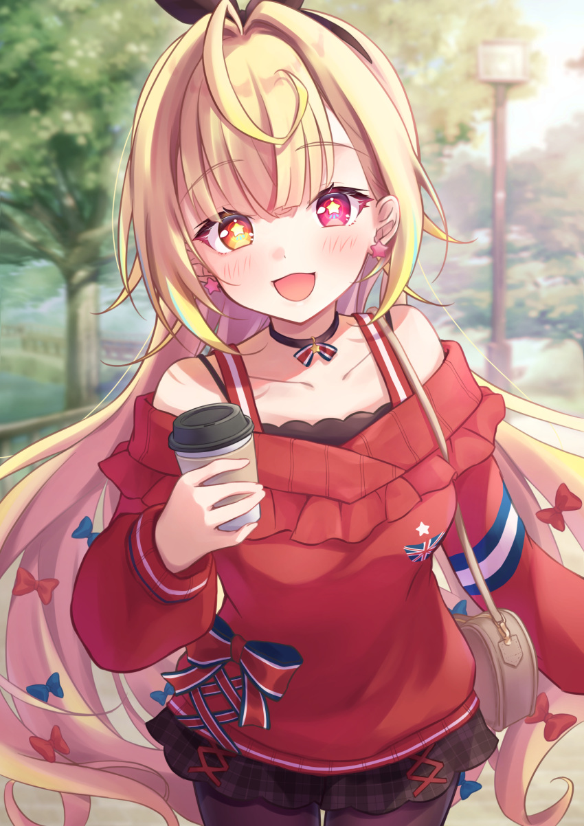 1girl :d bag black_choker black_hairband blonde_hair blurry blurry_background bow choker coffee_cup collarbone cowboy_shot cup disposable_cup hair_bow hair_intakes hairband handbag heterochromia highres holding holding_cup hoshikawa_sara long_hair looking_at_viewer multiple_hair_bows nijisanji off-shoulder_sweater off_shoulder outdoors plaid plaid_skirt red_eyes red_sweater regimiruku skirt smile solo star_piercing sweater union_jack virtual_youtuber yellow_eyes