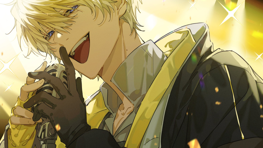 1boy :d asymmetrical_gloves black_gloves black_jacket blonde_hair collared_shirt commentary confetti english_commentary fingerless_gloves glint gloves gradient_hair grey_shirt hair_between_eyes hands_up highres holding holding_microphone jacket keita_kg85 light_rays long_sleeves looking_at_viewer male_focus microphone microphone_stand mismatched_gloves multicolored_hair music nijisanji nijisanji_en open_clothes open_jacket open_mouth shirt short_hair singing single_fingerless_glove smile solo sonny_brisko teeth upper_body upper_teeth_only violet_eyes virtual_youtuber yellow_gloves