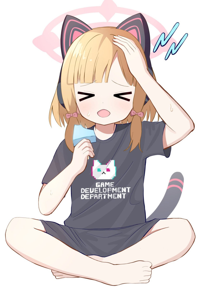 &gt;_&lt; 1girl alternate_costume animal_ear_headphones animal_ears aoraine barefoot black_shirt black_shorts blonde_hair blue_archive bow cat_ear_headphones cat_tail chestnut_mouth commentary_request english_text fake_animal_ears feet food full_body hair_bow halo headache headphones highres ice_cream indian_style mechanical_tail medium_hair momoi_(blue_archive) open_mouth pink_bow shirt short_sleeves shorts simple_background sitting solo sweat t-shirt tail toes white_background