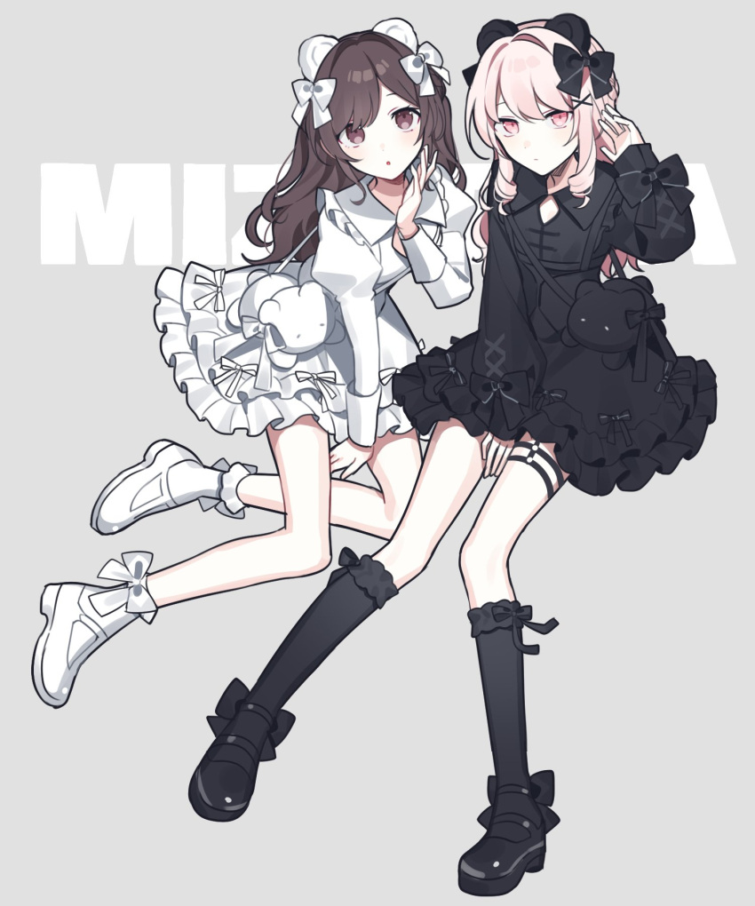 1girl 1other akiyama_mizuki alternate_color animal_bag animal_ears bear_bag bear_ears black_bow black_dress black_footwear black_socks bow dress footwear_bow grey_background hair_bow hair_ornament highres juliet_sleeves kneehighs long_hair long_sleeves project_sekai puffy_long_sleeves puffy_sleeves shinonome_ena shoes sidelocks simple_background sitting sleeve_cuffs socks thigh_strap waka_(wk4444) white_bow white_dress white_footwear white_socks x_hair_ornament