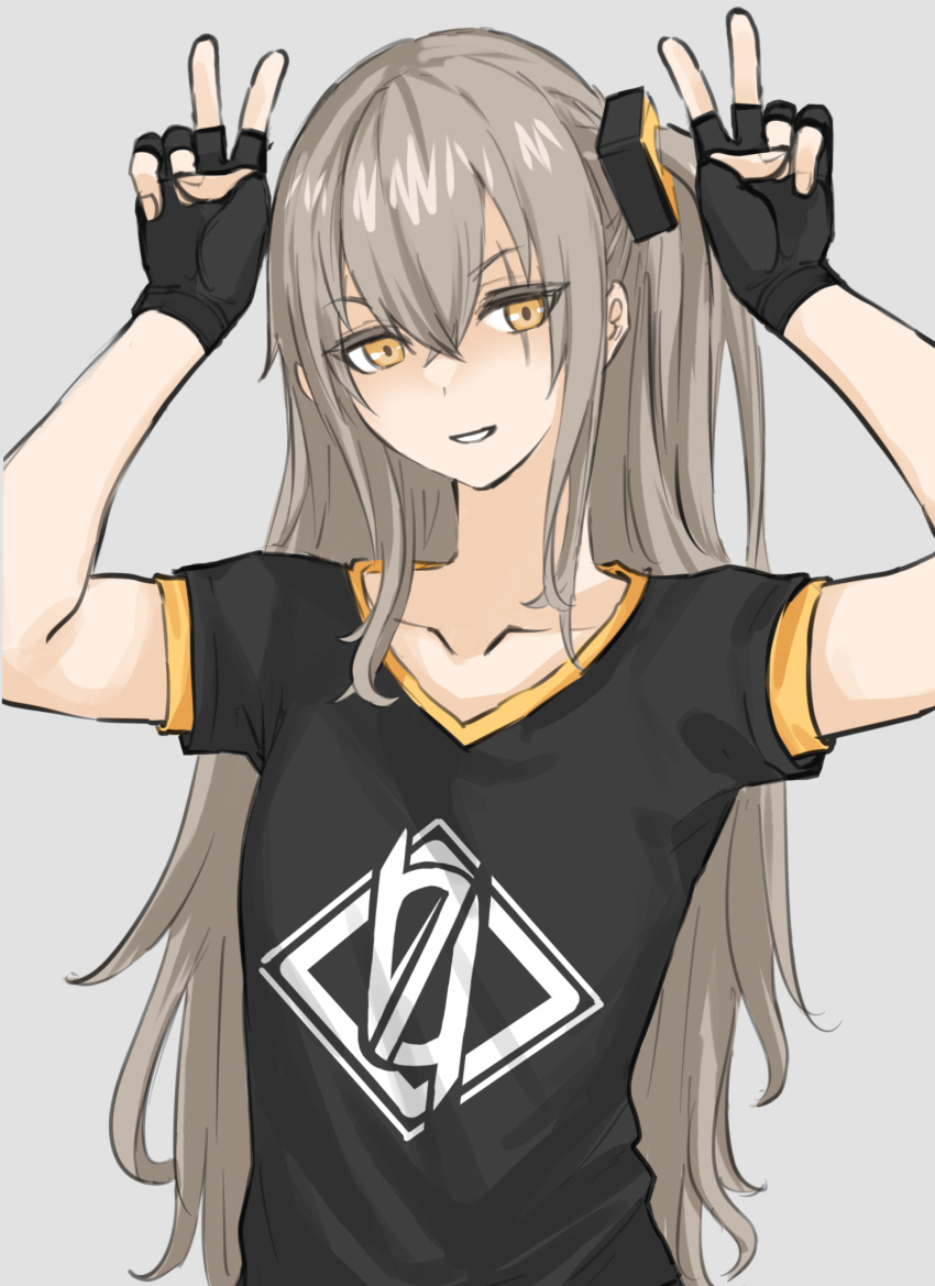 1girl 404_logo_(girls'_frontline) :d absurdres arms_up black_gloves black_shirt brown_eyes brown_hair collared_shirt commentary_request double_v fingerless_gloves fuku_(fuku12290574) girls_frontline gloves grey_background grin highres long_hair looking_at_viewer scar scar_across_eye shirt simple_background smile solo teeth ump45_(girls'_frontline) upper_body v