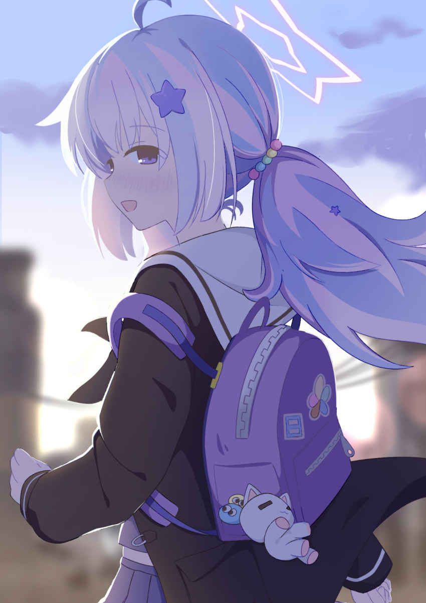 1girl ahoge backlighting backpack bag bag_charm black_coat black_neckerchief blue_archive blue_hair blue_sky blurry blurry_background blush charm_(object) coat commentary cowboy_shot from_behind hair_bobbles hair_ornament half-closed_eyes halo highres long_hair long_sleeves looking_at_viewer looking_back low_twintails midriff multicolored_hair neckerchief open_mouth outdoors pink_hair pleated_skirt purple_bag purple_shirt purple_skirt reisa_(blue_archive) sailor_collar school_uniform serafuku shirt skirt sky smile solo star_(symbol) star_hair_ornament stuffed_animal stuffed_toy twilight twintails two-tone_hair violet_eyes white_sailor_collar zundamochi_(sera)