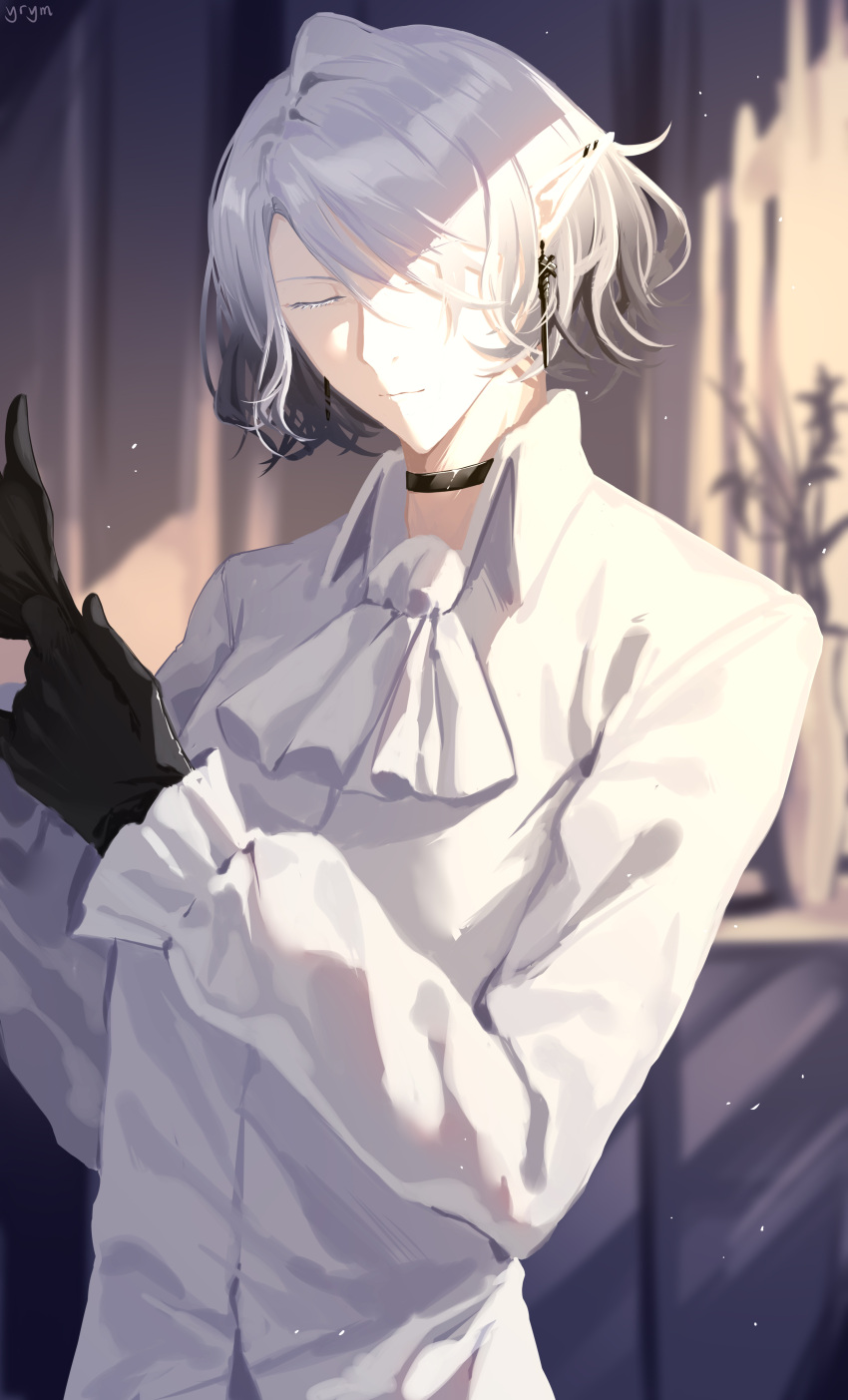 1boy absurdres arknights ascot black_choker black_gloves blurry blurry_background choker closed_eyes closed_mouth collared_shirt depth_of_field dress_shirt gloves grey_hair hair_over_one_eye highres long_sleeves male_focus pointy_ears puffy_long_sleeves puffy_sleeves sanguinarch_(arknights) shirt signature smile solo upper_body white_ascot white_shirt yoruyume