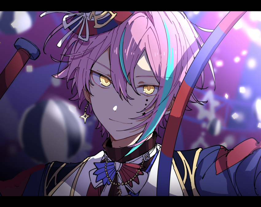 1boy blue_eyes blue_jacket closed_mouth earrings hat highres hoshi-toge jacket jewelry kamishiro_rui long_sleeves looking_at_viewer multicolored_hair project_sekai purple_hair short_hair smile solo streaked_hair ten_no_hate_no_phoenix_e_(project_sekai) top_hat two-tone_bowtie upper_body yellow_eyes