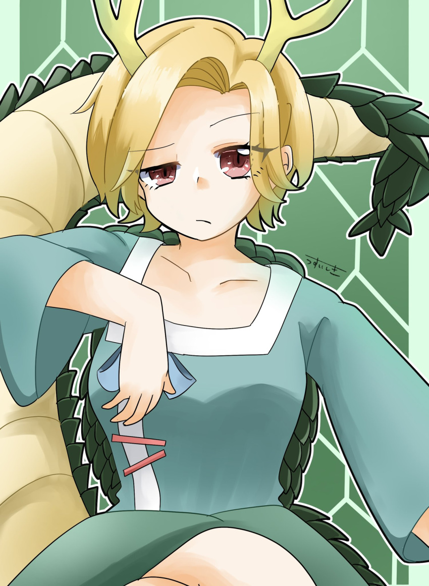 1girl antlers blonde_hair breasts comic_fate dress green_background green_dress highres honeycomb_(pattern) honeycomb_background looking_at_viewer medium_breasts red_eyes signature solo touhou wide_sleeves