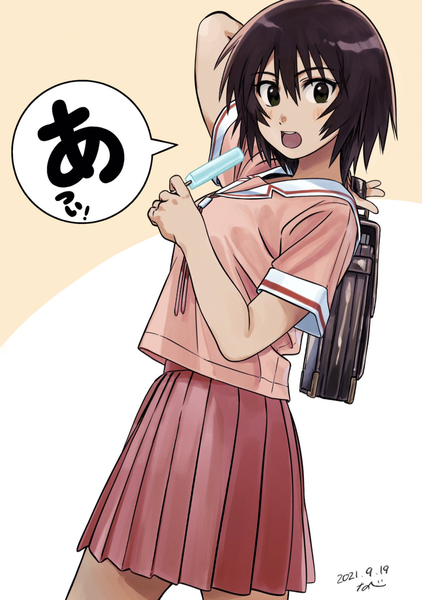 1girl :o arm_up artist_name azumanga_daioh azumanga_daioh's_school_uniform bag black_eyes blush breasts brown_background brown_bag brown_hair circle commentary cowboy_shot dark-skinned_female dark_skin dated error food from_side hair_between_eyes highres kagura_(azumanga_daioh) large_breasts long_bangs looking_at_viewer looking_to_the_side marker_(medium) nabeta_(currynabe) neck_ribbon open_mouth over_shoulder pink_ribbon pink_serafuku pink_shirt pleated_skirt popsicle red_skirt ribbon sailor_collar school_bag school_uniform serafuku shirt short_sleeves signature skirt speech_bubble teeth traditional_media translated two-tone_background upper_teeth_only walking white_background white_sailor_collar winter_uniform