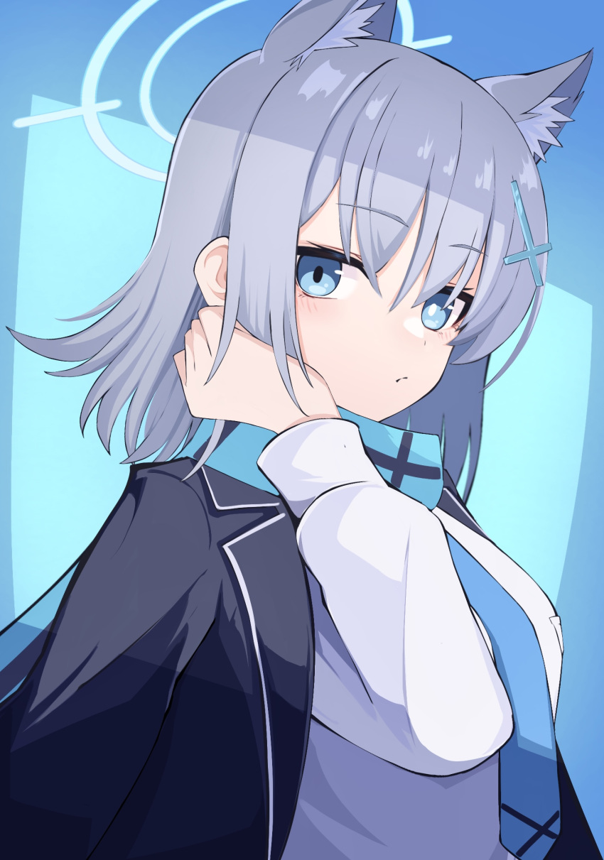 1girl animal_ears blue_archive blue_eyes grey_hair halo heterochromia highres looking_at_viewer school_uniform shiroko_(blue_archive) simple_background solo white_background wolf_ears yun_(kbdenz9)