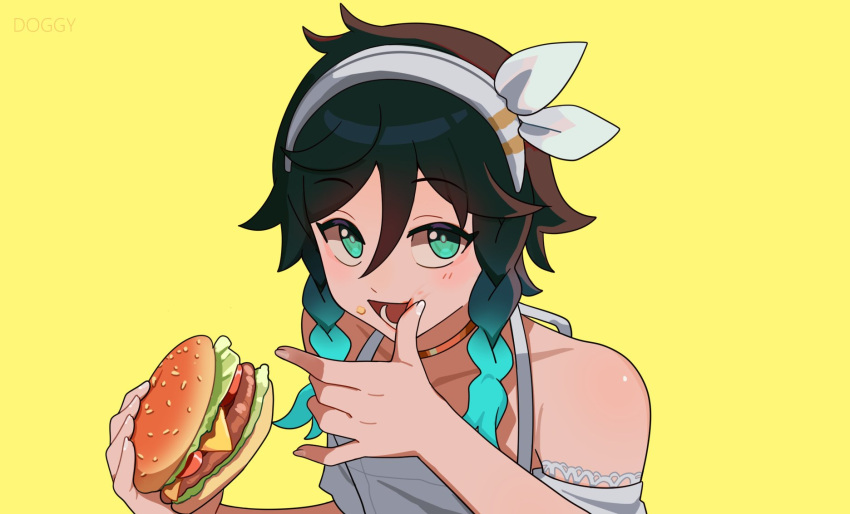 1boy alternate_costume androgynous aqua_hair black_hair braid burger choker doggy_exe eating food genshin_impact gradient_hair green_eyes headband highres holding holding_food ketchup looking_at_viewer male_focus multicolored_hair open_mouth orange_choker shirt short_hair_with_long_locks short_sleeves side_braids smile twin_braids venti_(genshin_impact) white_headband white_shirt yellow_background