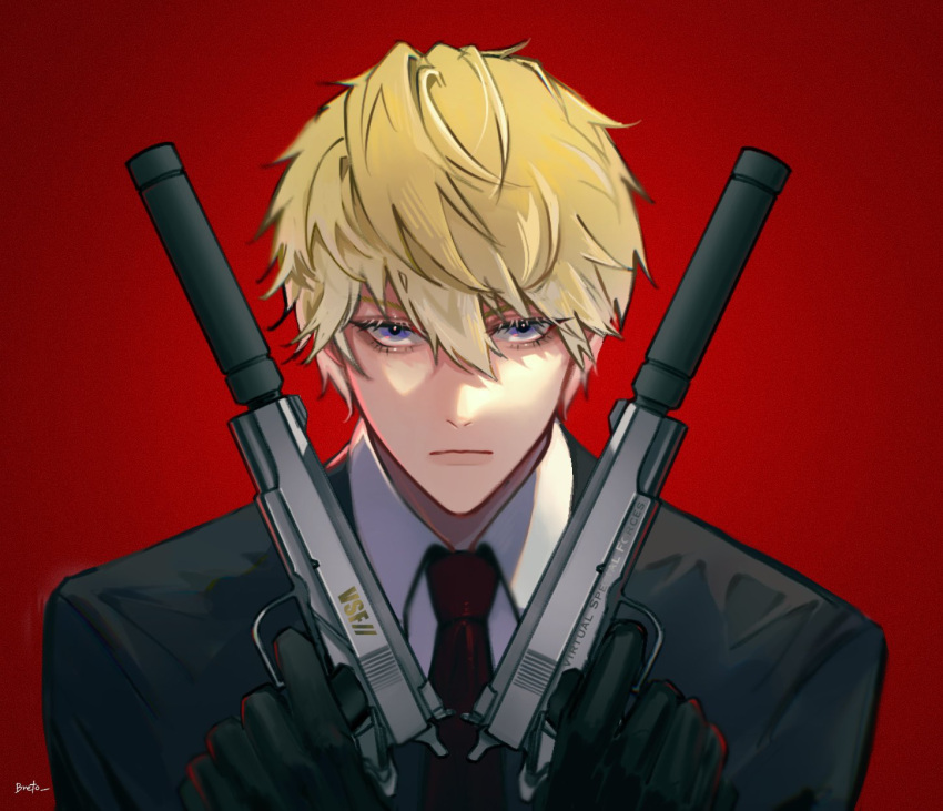 1boy artist_name black_gloves black_jacket blonde_hair breto_(wen_mu_huo) closed_mouth collared_shirt commentary_request english_commentary expressionless eyelashes gloves gradient_hair gun hair_between_eyes handgun hands_up highres hitman_(game) holding holding_gun holding_weapon jacket looking_at_viewer male_focus mixed-language_commentary multicolored_hair necktie nijisanji nijisanji_en red_background red_necktie shirt short_hair simple_background solo sonny_brisko upper_body violet_eyes virtual_youtuber weapon white_hair white_shirt wing_collar