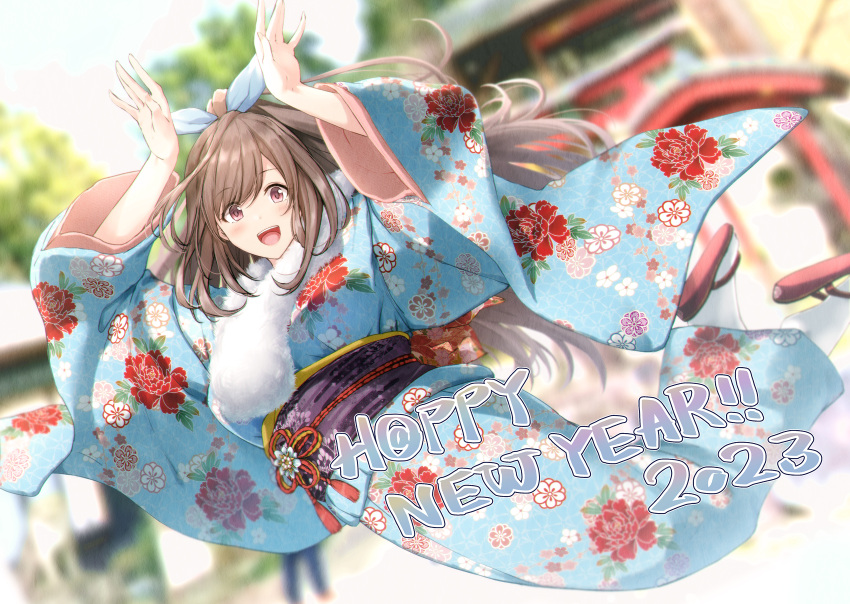 1girl 2023 arms_up blue_kimono blue_ribbon blurry blurry_background blush bow breasts brown_eyes brown_hair day dot_nose fur_scarf hair_bow hair_ribbon happy_new_year highres idolmaster idolmaster_shiny_colors japanese_clothes jk_ssma jumping kimono large_breasts long_hair long_sleeves looking_at_viewer obi obiage obijime open_mouth outdoors ponytail print_kimono purple_sash rabbit_pose ribbon sash shrine smile solo tabi tree tsukioka_kogane wide_sleeves zouri