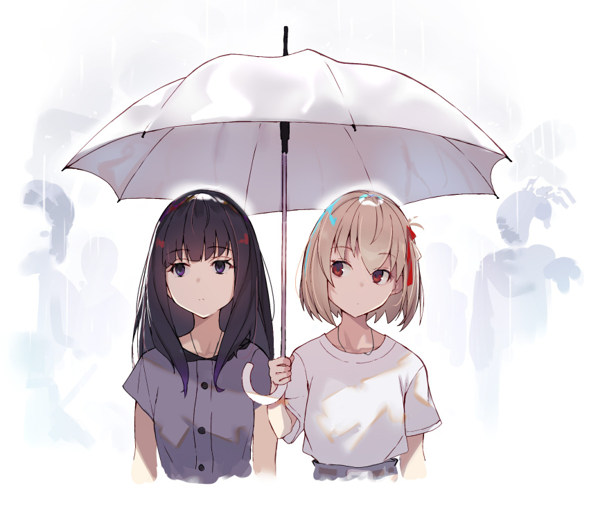 2girls :o black_hair blonde_hair closed_mouth collarbone commentary cropped_torso expressionless grey_shirt hair_between_eyes hair_ribbon highres holding holding_umbrella inoue_takina jewelry long_hair looking_at_another lycoris_recoil multiple_girls necklace nishikigi_chisato one_side_up people rain red_eyes red_ribbon ribbon shirt short_hair short_sleeves sidelocks tsukudani_(ore624) umbrella violet_eyes white_background white_shirt