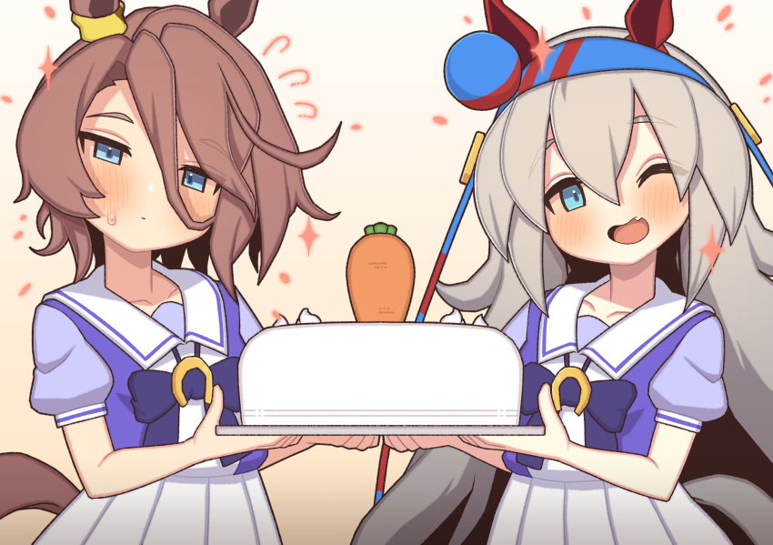 2girls ;d animal_ears blue_hairband blush bori_(3910234) bow bowtie brown_hair brown_tail cake carrot collarbone commentary_request eyes_visible_through_hair fang flying_sweatdrops food gradient_background grey_hair grey_tail hair_between_eyes hairband highres holding holding_cake holding_food horse_ears horse_girl horse_tail korean_commentary long_hair looking_at_viewer mixed-language_commentary multiple_girls narita_taishin_(umamusume) one_eye_closed open_clothes open_vest pleated_skirt puffy_short_sleeves puffy_sleeves purple_bow purple_bowtie purple_serafuku purple_shirt purple_vest sailor_collar sailor_shirt school_uniform serafuku shirt short_hair short_sleeves skirt smile sparkle sweat tail tamamo_cross_(umamusume) tracen_school_uniform umamusume very_long_hair vest whipped_cream white_sailor_collar white_skirt