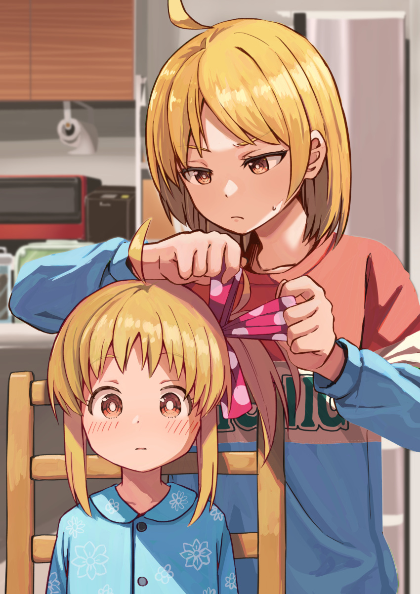 2girls adjusting_another's_hair ahoge blonde_hair blue_shirt blush bocchi_the_rock! buttons closed_mouth commentary_request highres ijichi_nijika ijichi_seika indoors long_hair long_sleeves multicolored_shirt multiple_girls neko_(hansinn) one_side_up red_eyes shirt short_hair siblings sisters