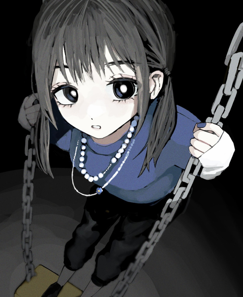 1girl black_background black_eyes black_pants blue_nails blue_shirt bright_pupils chain commentary_request dark feet_out_of_frame foreshortening grey_hair highres jewelry layered_sleeves long_sleeves looking_at_viewer medium_hair nail_polish necklace night original outdoors pants parted_lips pearl_necklace shirt short_over_long_sleeves short_sleeves sidelocks sleeves_past_wrists solo standing standing_on_swing swing twintails urokogaran white_pupils