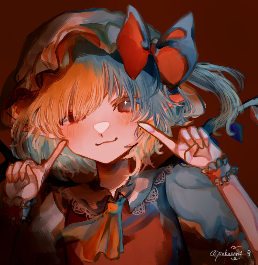 1girl flandre_scarlet flat_chest hair_over_one_eye hands_up highres petite pukuno solo touhou