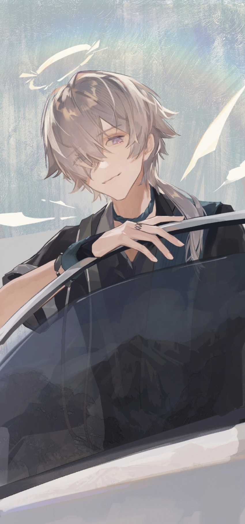 1boy absurdres arknights black_shirt blue_sky car closed_mouth commentary_request day enforcer_(arknights) eyes_visible_through_hair grey_hair hair_over_one_eye halo highres lens_flare long_hair looking_at_viewer male_focus mmnya_01 motor_vehicle outdoors shirt short_sleeves sky smile solo violet_eyes