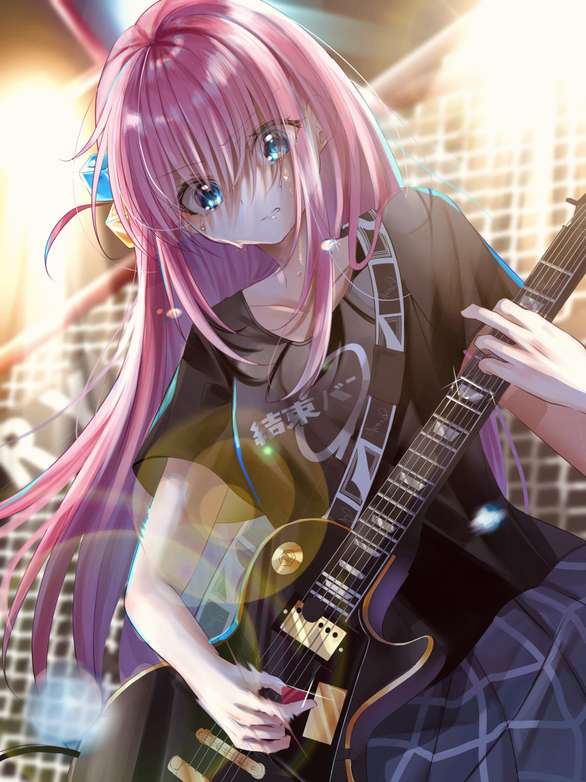 1girl absurdres black_shirt blue_eyes bocchi_the_rock! collarbone cube_hair_ornament dutch_angle electric_guitar eyes_visible_through_hair gotou_hitori guitar hair_ornament hair_over_eyes highres holding holding_plectrum instrument koya_toofu lens_flare looking_down music one_side_up pink_hair playing_instrument plectrum shirt short_sleeves skirt solo sound_wave sweat t-shirt teeth