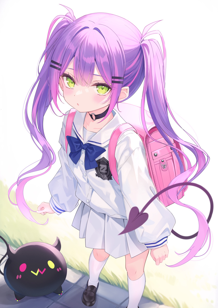 1girl absurdres aged_down alternate_costume backpack bag bibi_(tokoyami_towa) child choker demon_tail female_child green_eyes hair_ornament hairclip highres hololive long_hair multicolored_hair o-ring o-ring_choker open_mouth pink_hair pleated_skirt pointy_ears purple_hair randoseru sailor_collar sakura_yunuto school_uniform serafuku shirt sidelocks simple_background skirt solo streaked_hair tail tokoyami_towa twintails virtual_youtuber white_shirt