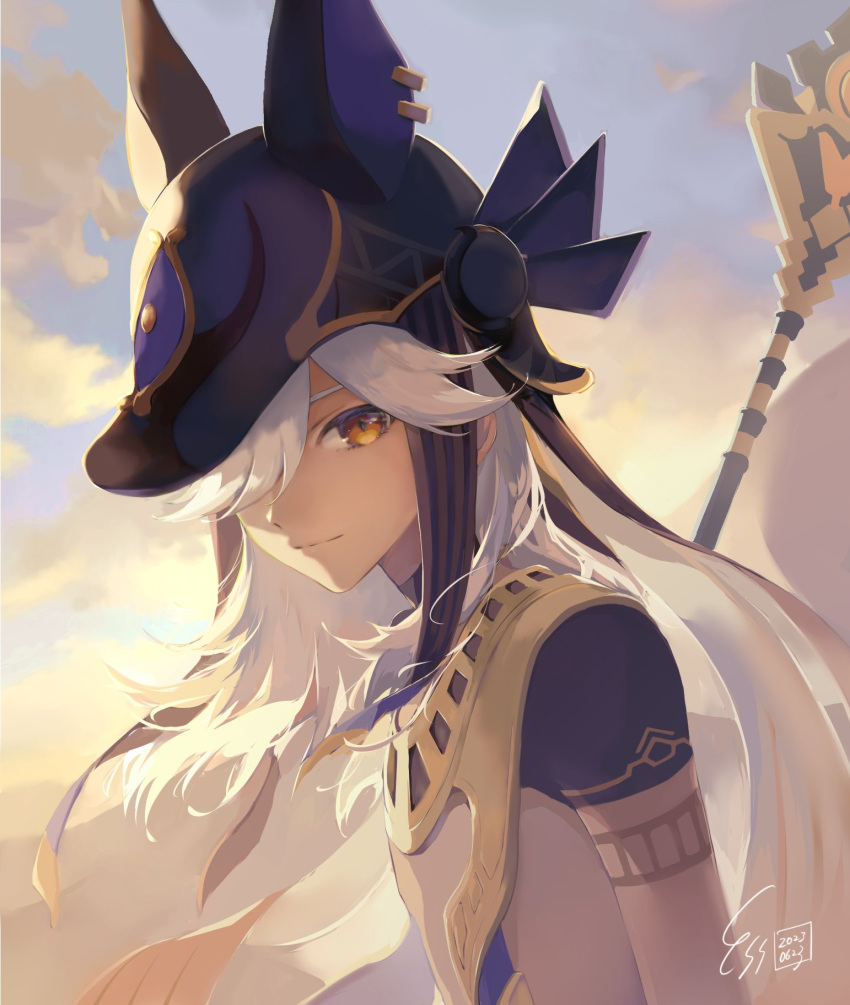 1boy animal_ears animal_hat artist_name black_headwear black_ribbon blue_sky brown_eyes closed_mouth clouds cloudy_sky commentary_request crop_top cyno_(genshin_impact) dark-skinned_male dark_skin dated day desert fake_animal_ears floating_hair genshin_impact gold_trim hair_over_one_eye hat highres jackal_ears long_hair looking_at_viewer male_focus one_eye_covered outdoors parted_bangs pinocle polearm ribbon short_sleeves sky smile solo staff_of_the_scarlet_sands_(genshin_impact) swept_bangs upper_body usekh_collar watermark weapon white_hair