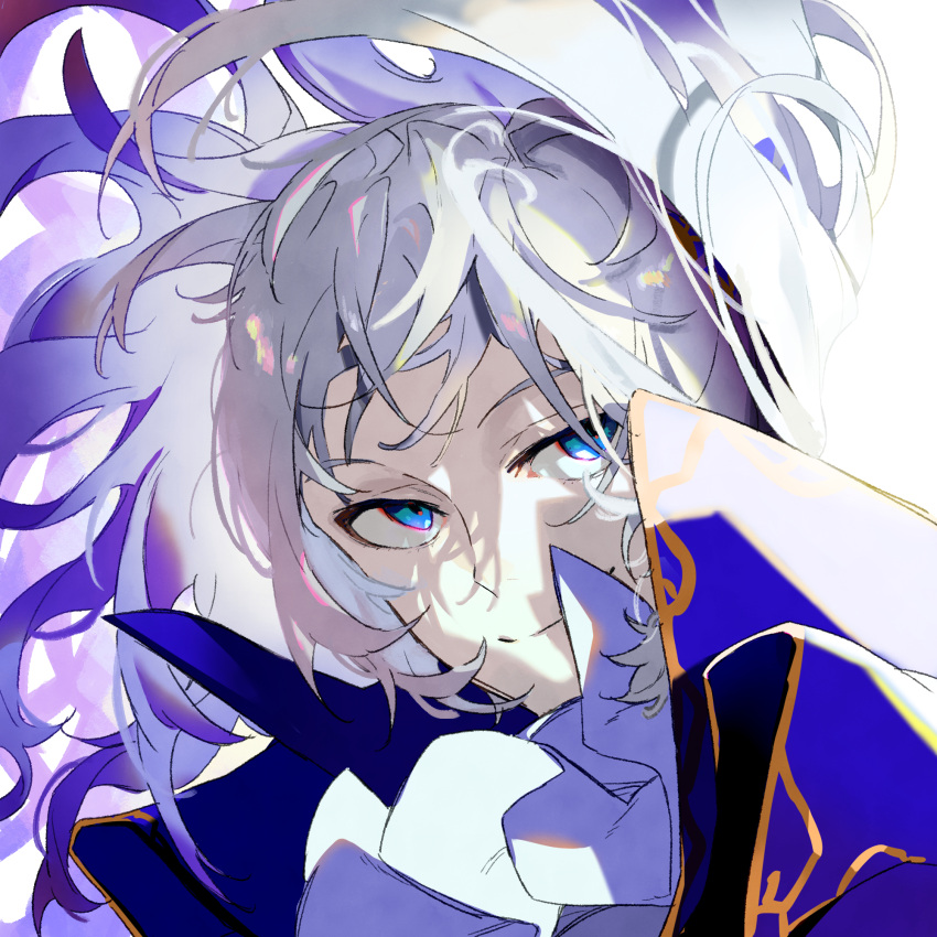 1boy argalia_(library_of_ruina) ascot blue_cape blue_eyes cape closed_mouth collared_cape floating_hair gold_trim hamelon310 highres library_of_ruina long_hair male_focus portrait project_moon sidelocks smile solo very_long_hair white_ascot white_hair